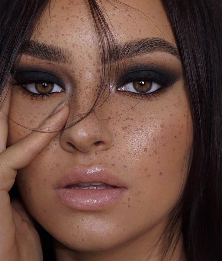 Minimalist Freckled Makeup Look